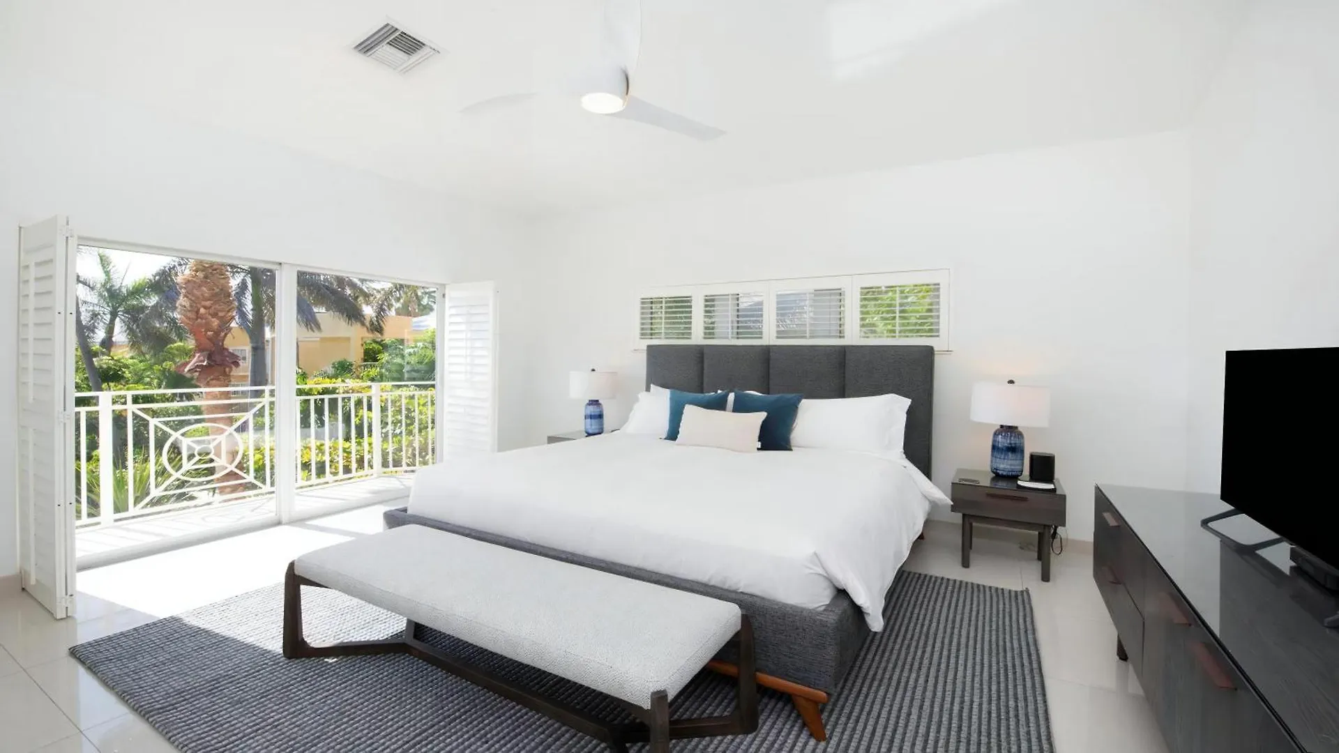 Apartment Laguna Del Mar George Town Cayman Islands