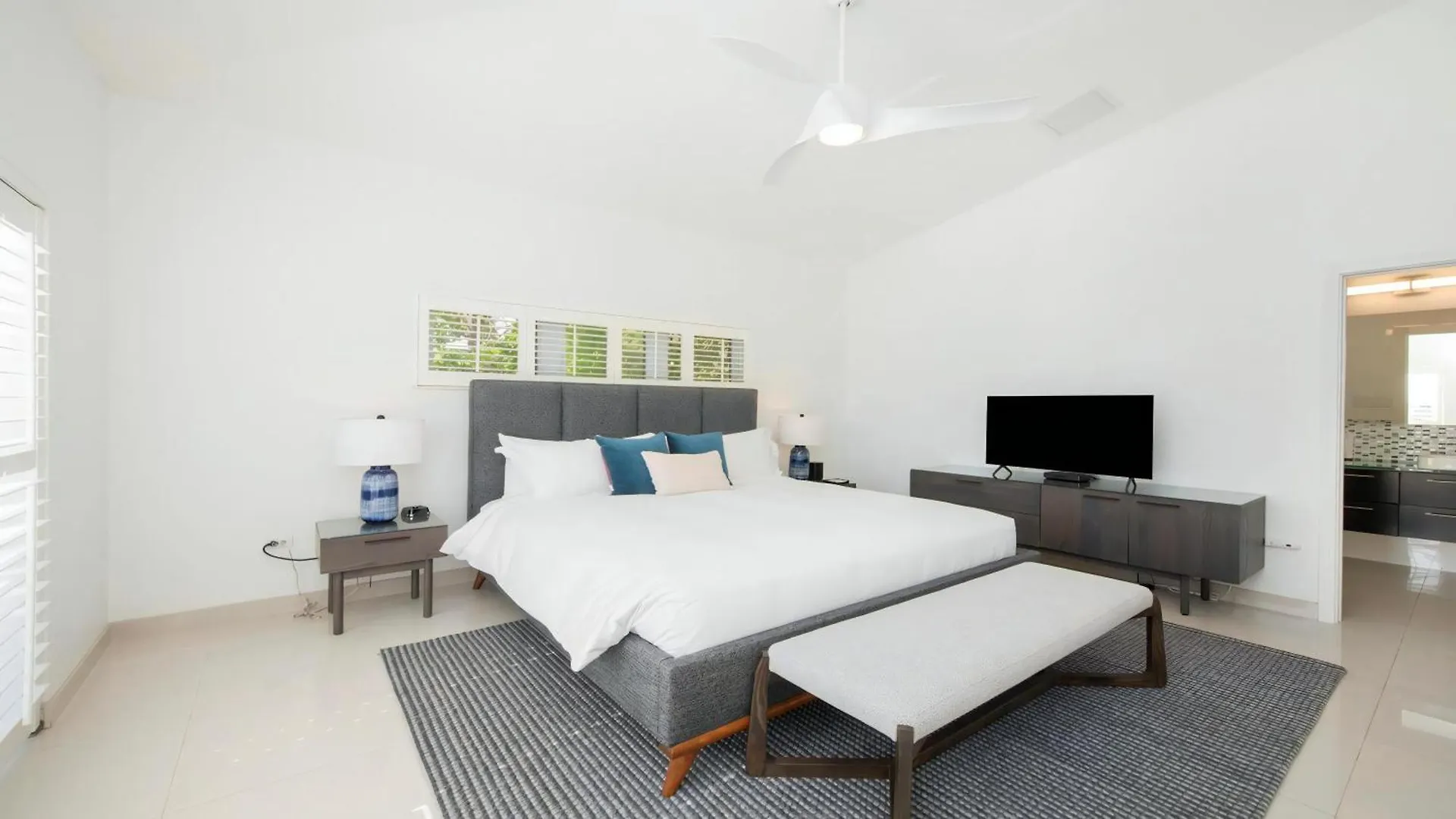 Apartment Laguna Del Mar George Town Cayman Islands